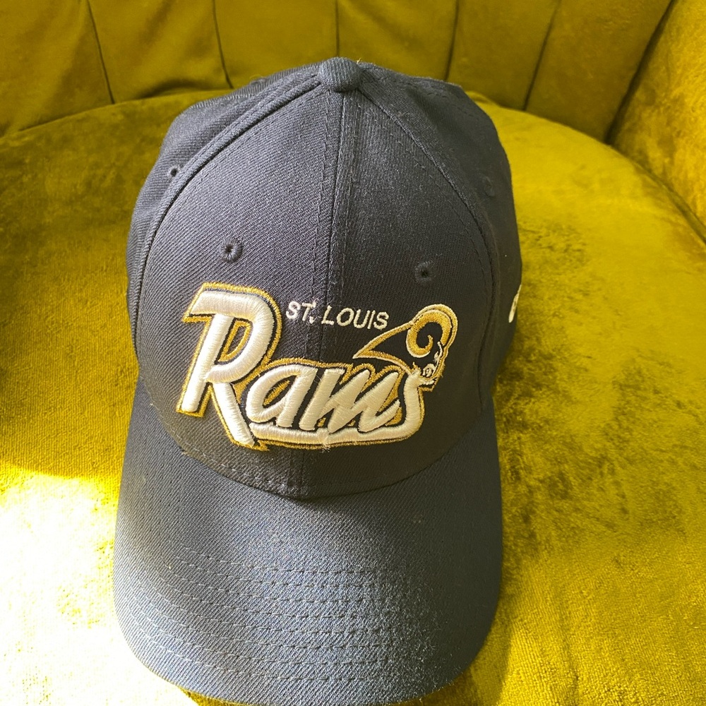 St. Louis Rams Cap - Picture 4 of 9
